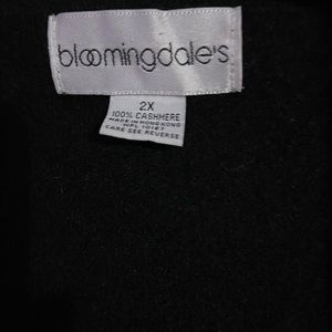 Bloomingdale’s cashmere plus size cardigan